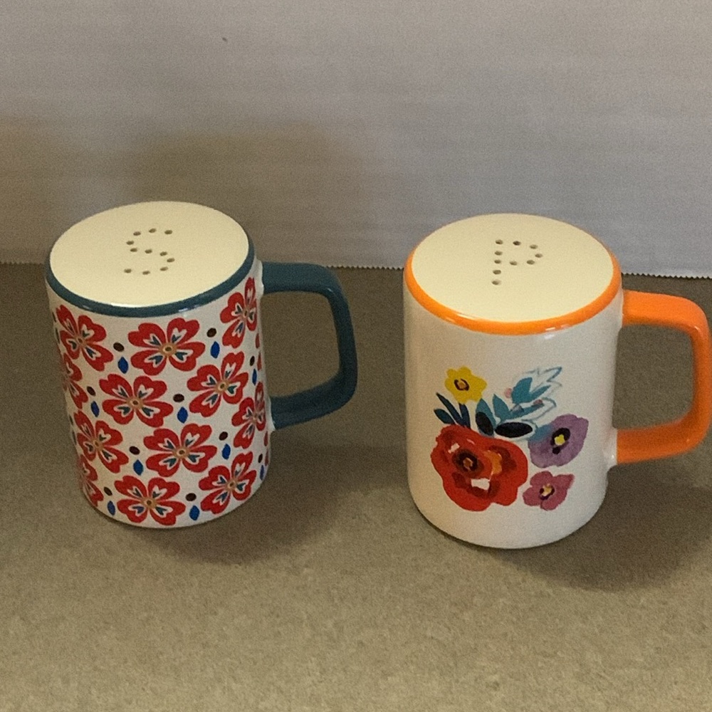 Pioneer Woman Flea Market Salt & Pepper Shakers